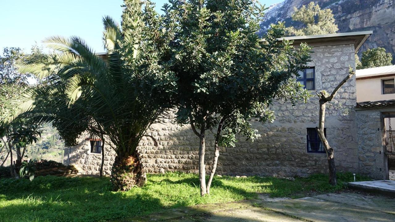 Villa The Old Olive Mill House Aegae Exterior foto