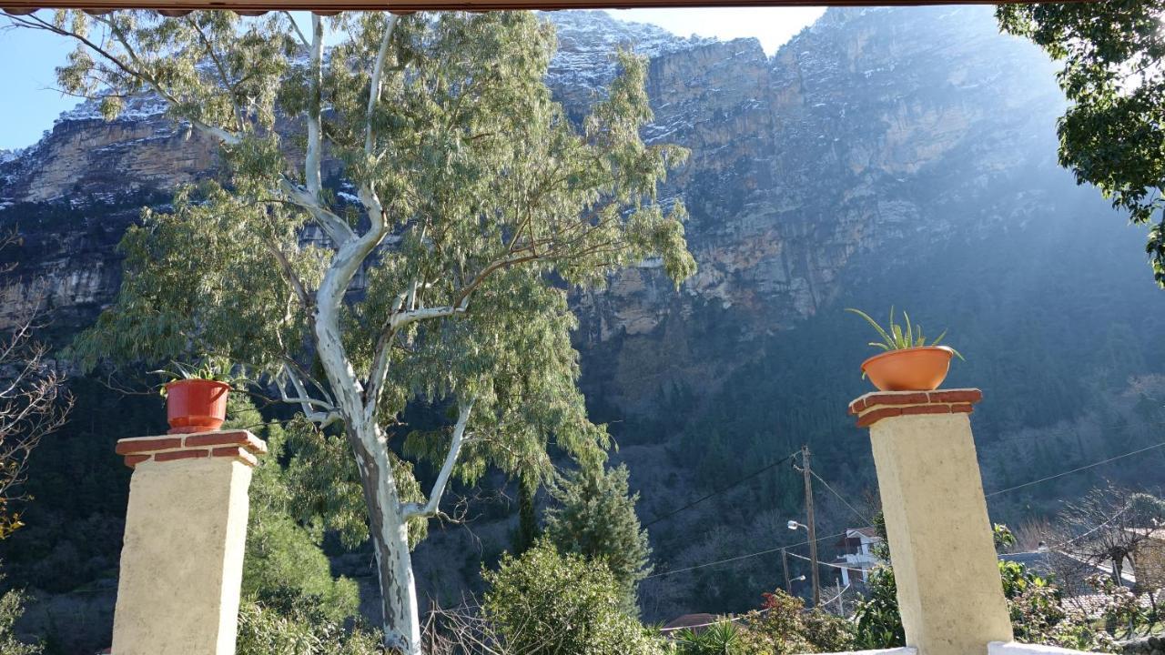 Villa The Old Olive Mill House Aegae Exterior foto